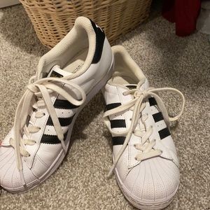 adidas superstars size 6 1/2